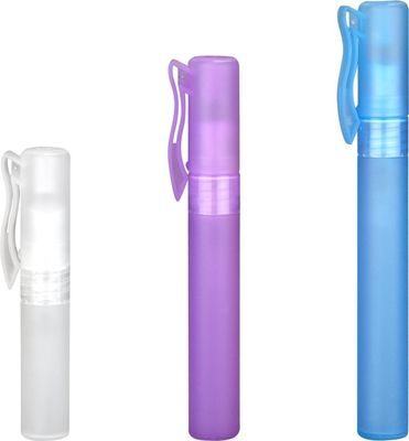 Un bon prix. Bouteille de pulvérisation de réapprovisionnement en plastique de taille poche avec pompe incluse en ligne